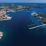 Apartamento Two-bedroom In Porec Poreč