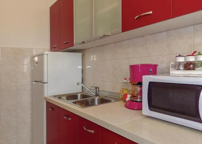 Two-bedroom In Porec * פורץ