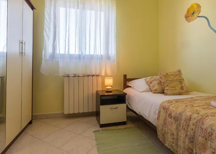 Διαμέρισμα Two-bedroom In Porec *